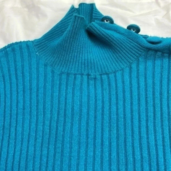 International concept ladies blouse  S​ - Picture 3 of 16